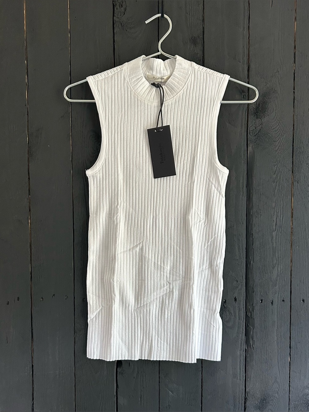 TOTOKAELO Bradley Top Mock Neck Sleeveless Tank White XS